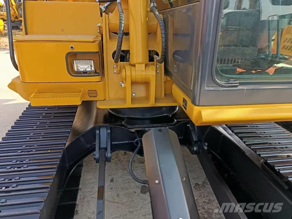 Komatsu PC 70 Crawler Excavators