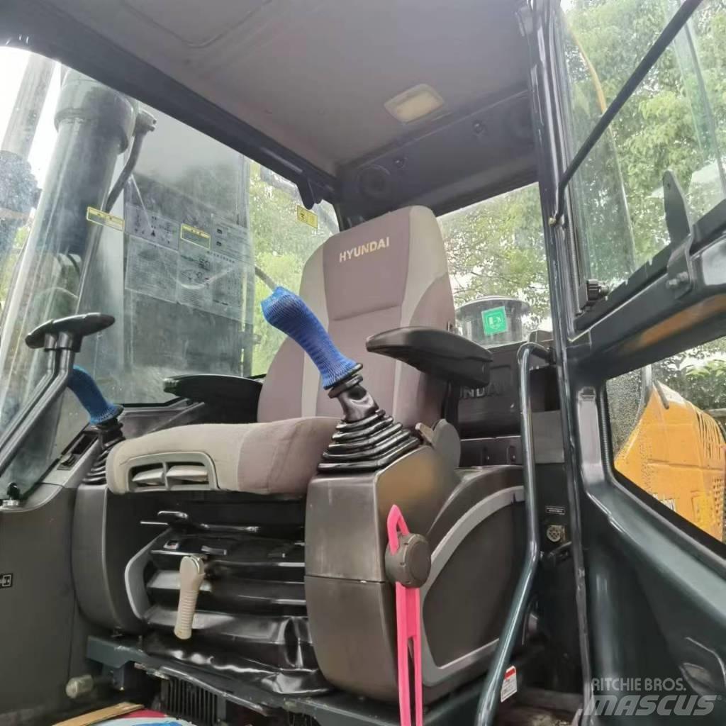 Hyundai R300LC-9S Mini excavators  7t - 12t