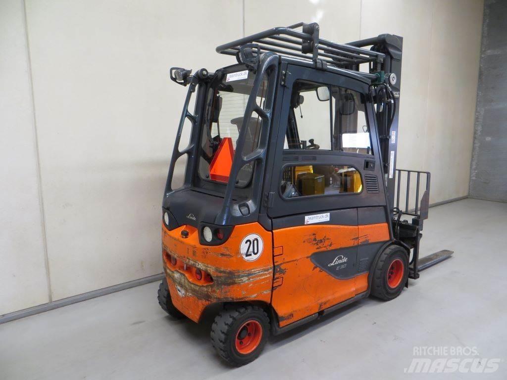 Linde E30/600-02 Electric Forklifts