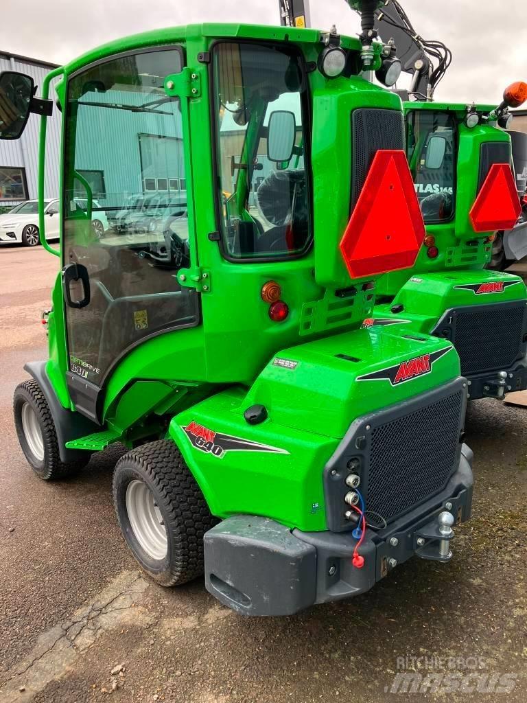 Avant 640i Skid Steer Loaders