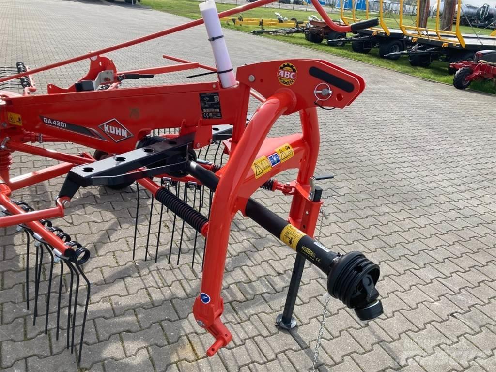 Kuhn GA 4201 Swathers/ Windrowers