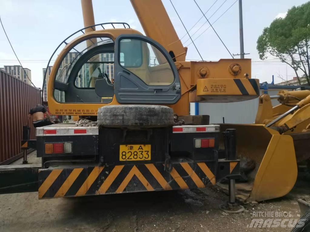 XCMG QY25K Mobile and all terrain cranes