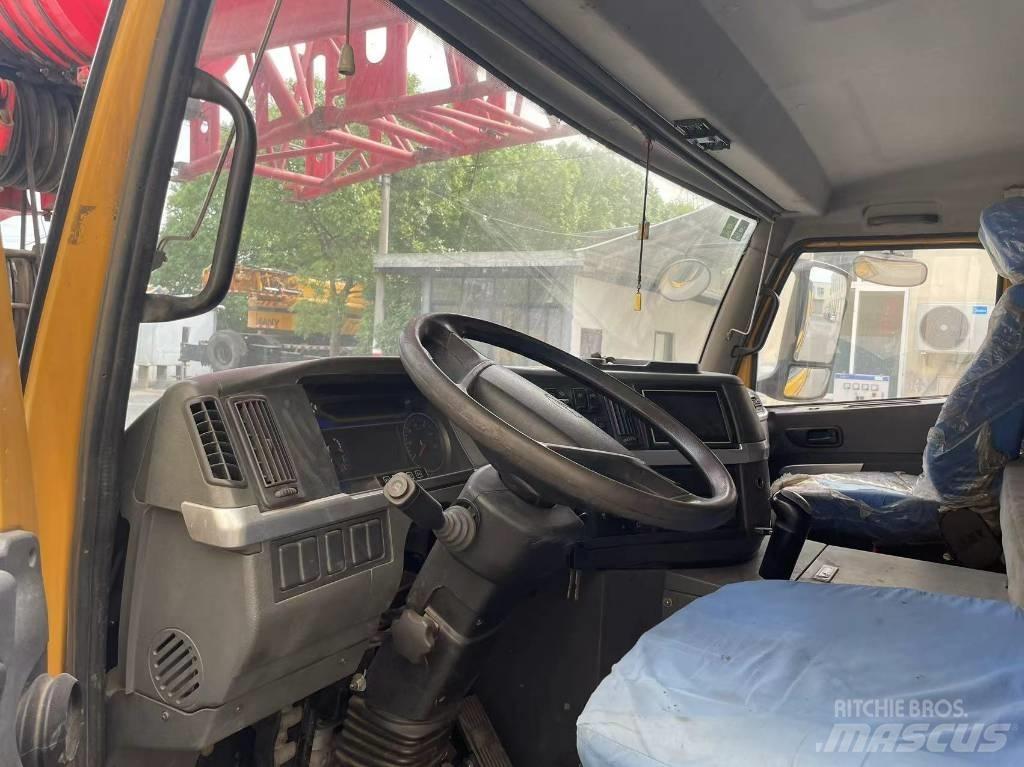 Sany STC 750 S Mobile and all terrain cranes