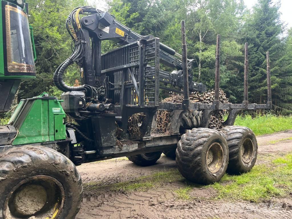 John Deere 1510 E Forwarders
