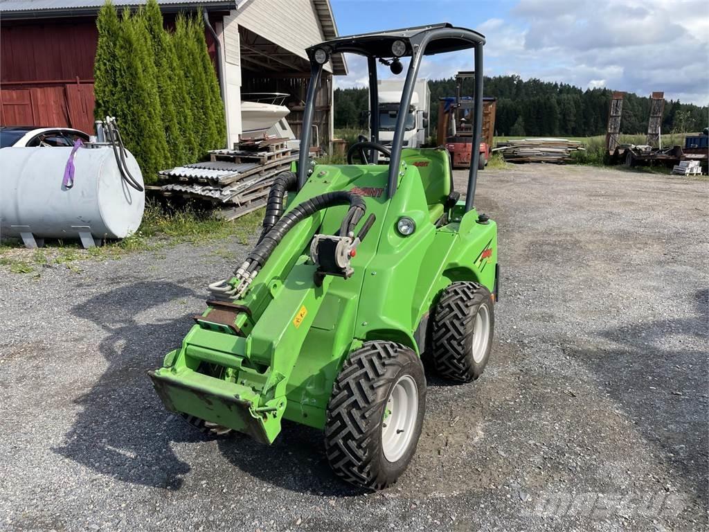 Avant M420 Mini Loader
