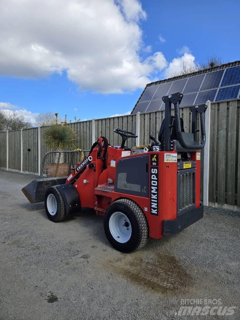 Knikmops KM 90 Mini Loader