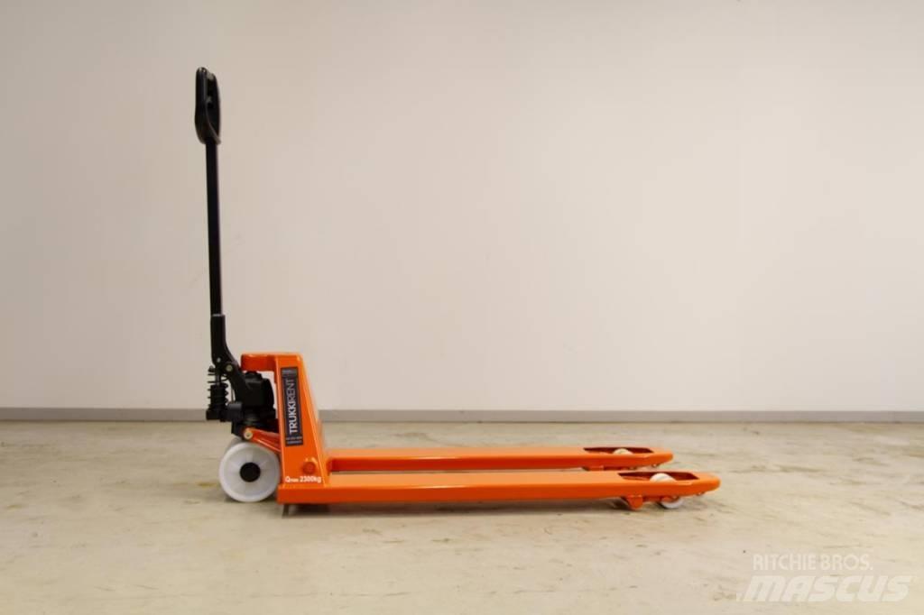 BT LHM 230 Q Pallet Truck