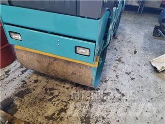Bomag BW 100 AD-4 Twin drum rollers