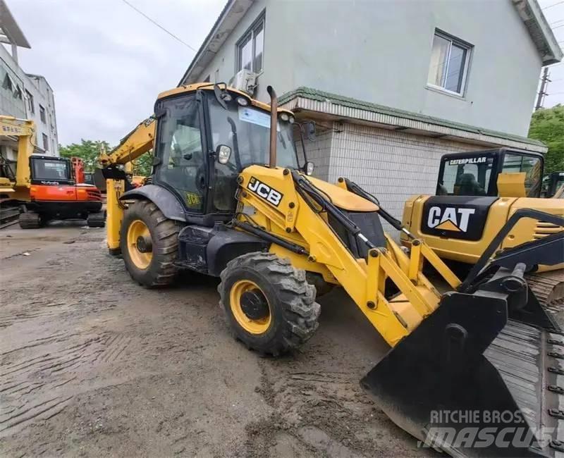 JCB 3CX Backhoe Loaders