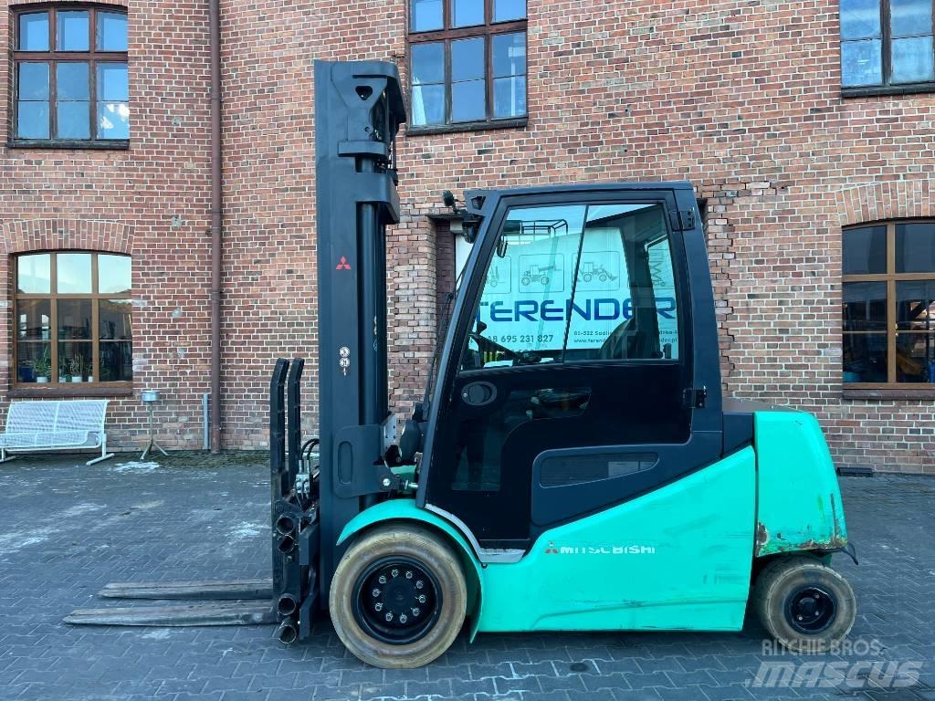 Mitsubishi FB45 Electric Forklifts