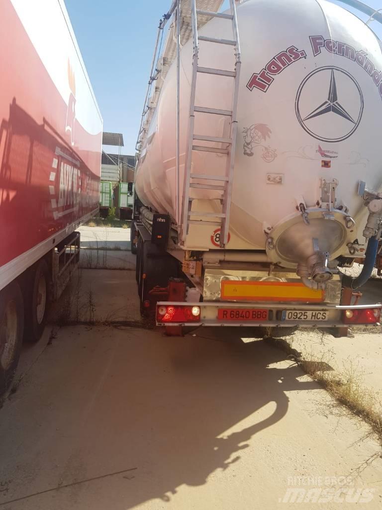 Fruehauf BENALU TC34 Tanker Trailers