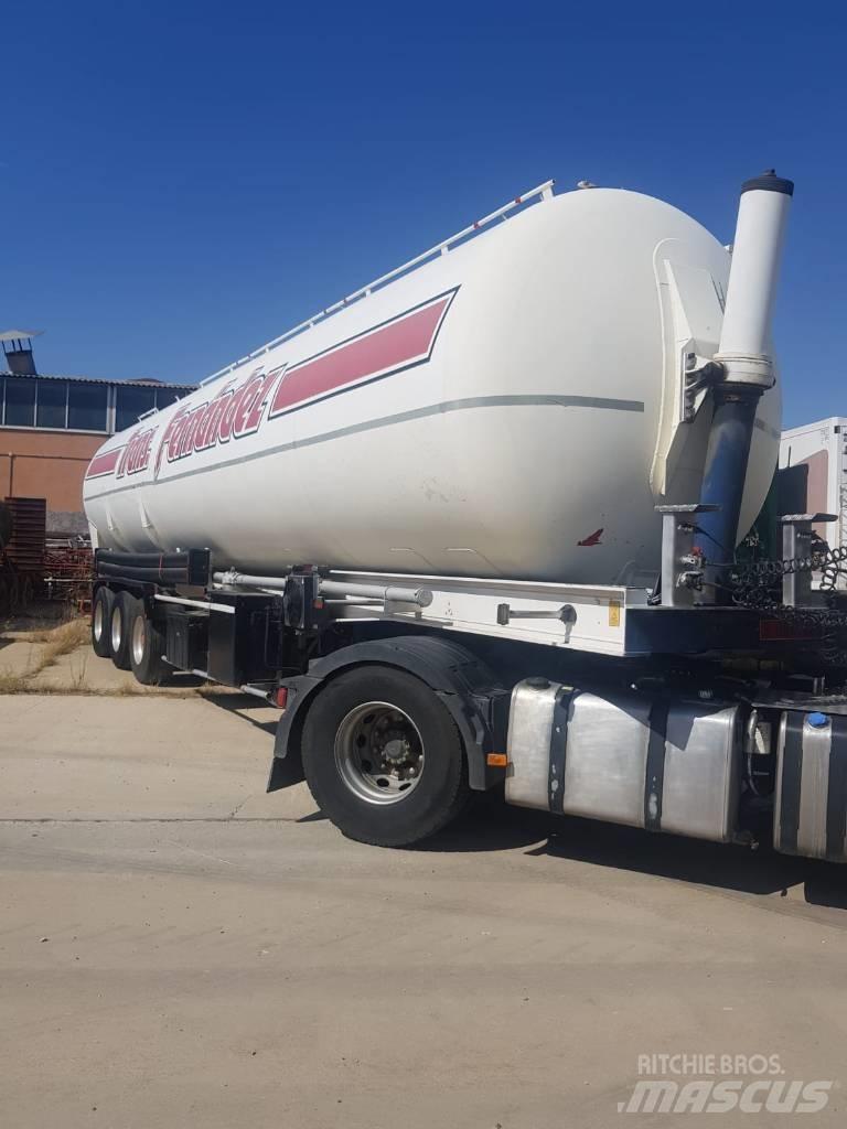 Fruehauf BENALU TC34 Tanker Trailers
