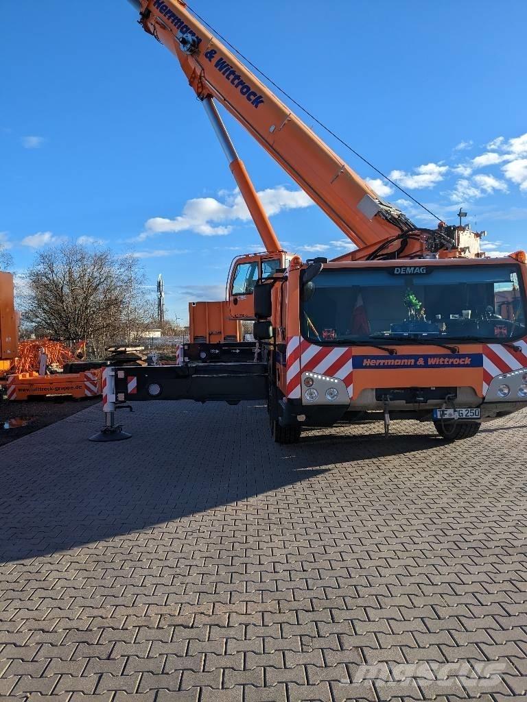 Terex Demag AC 250-5 Mobile and all terrain cranes