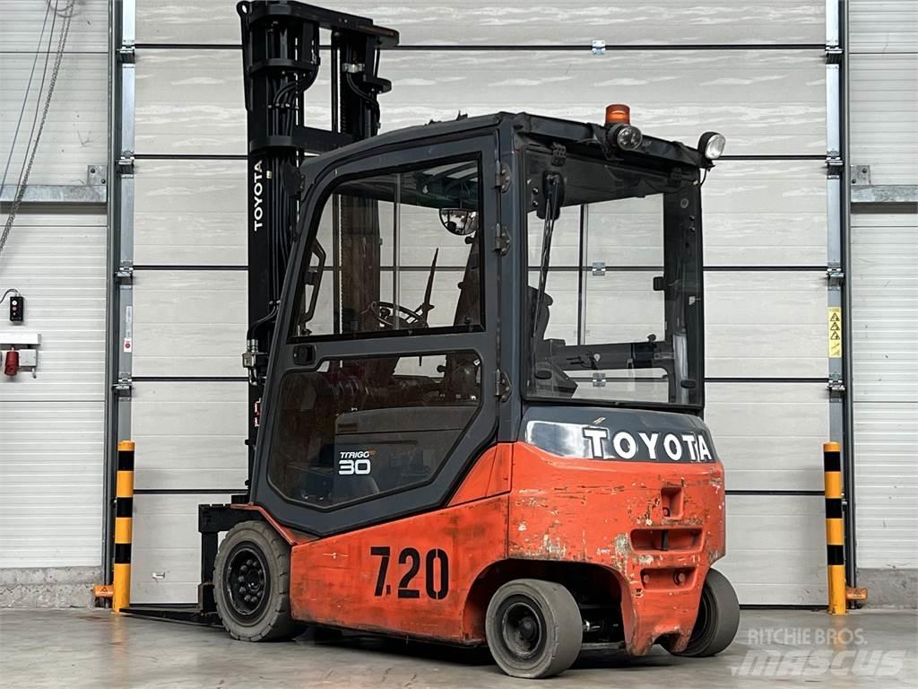 Toyota 8FBMT30 Electric Forklifts