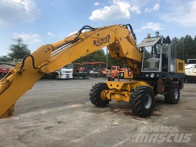 Richier H17P Wheeled Excavators