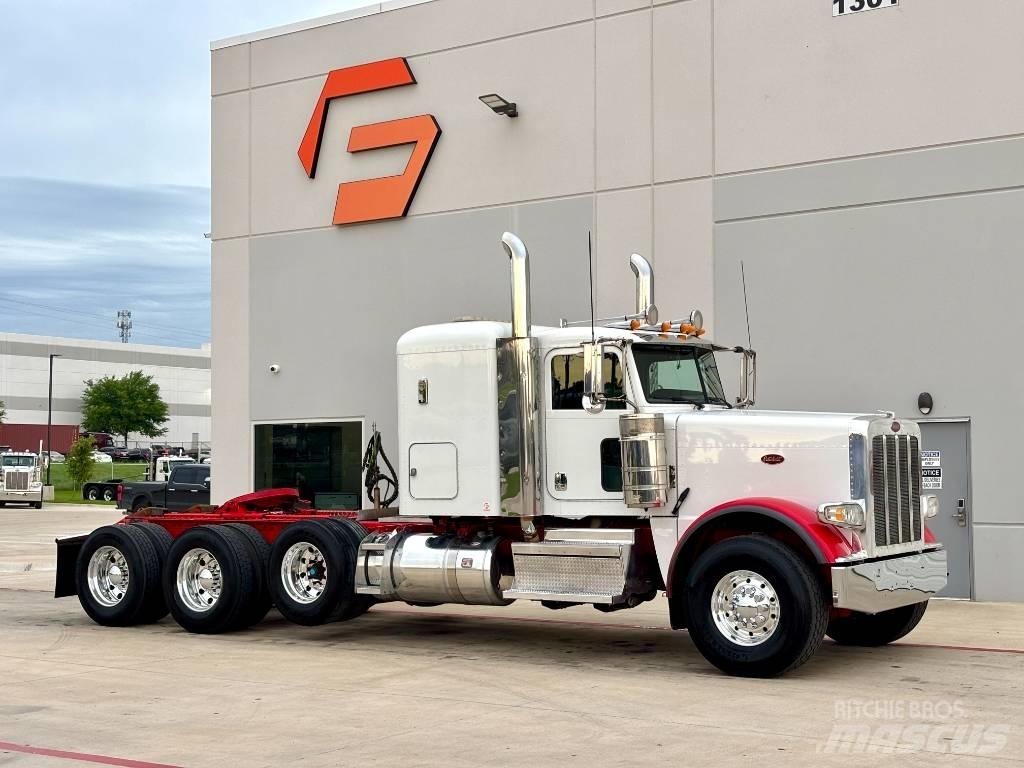 Peterbilt 389 Conventional Trucks / Tractor Trucks