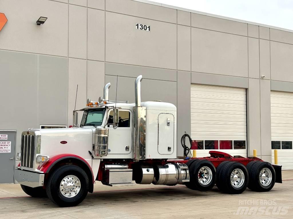 Peterbilt 389 Conventional Trucks / Tractor Trucks