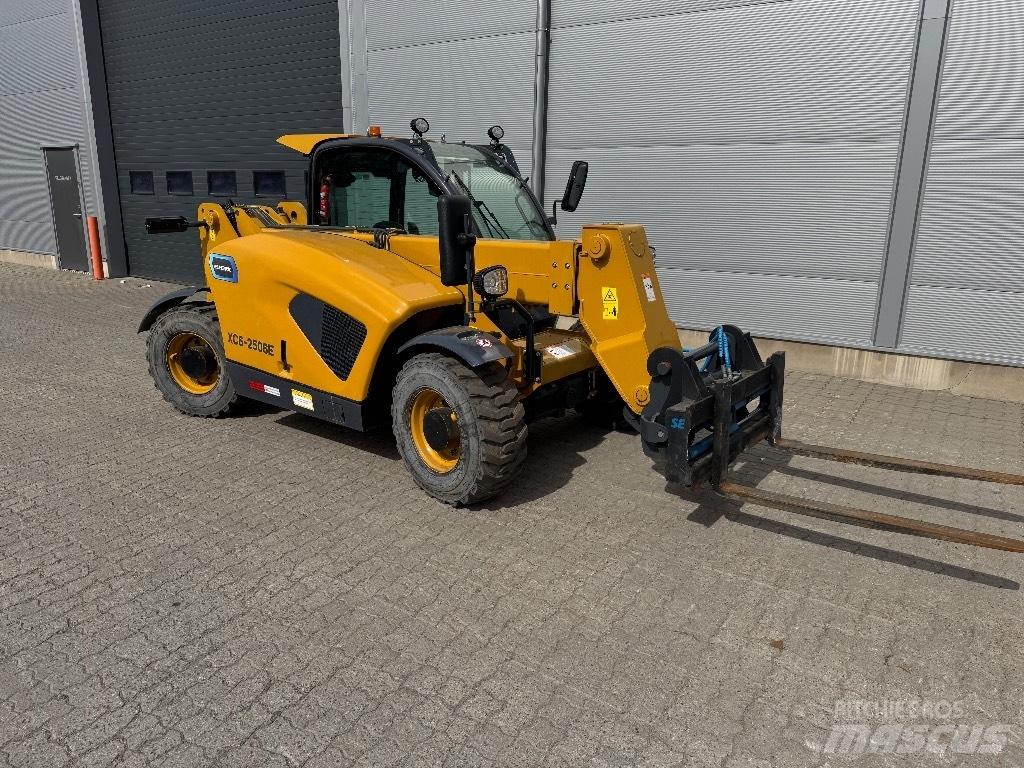 XCMG XC 6-2506 E Telescopic Handlers