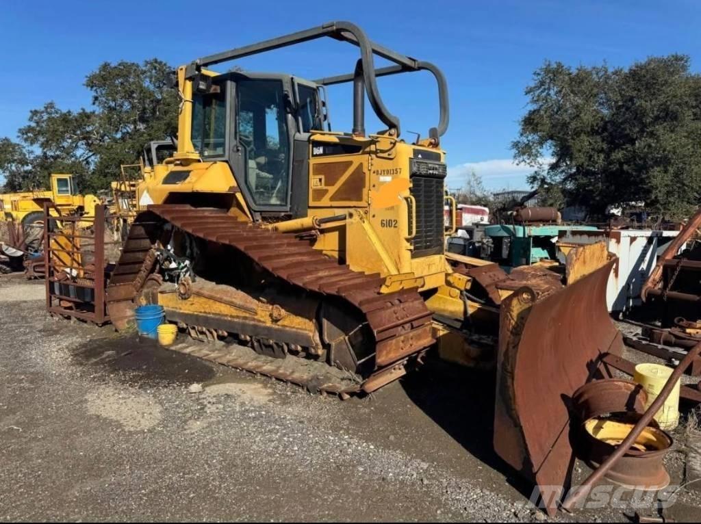 CAT D 6 M Crawler dozers