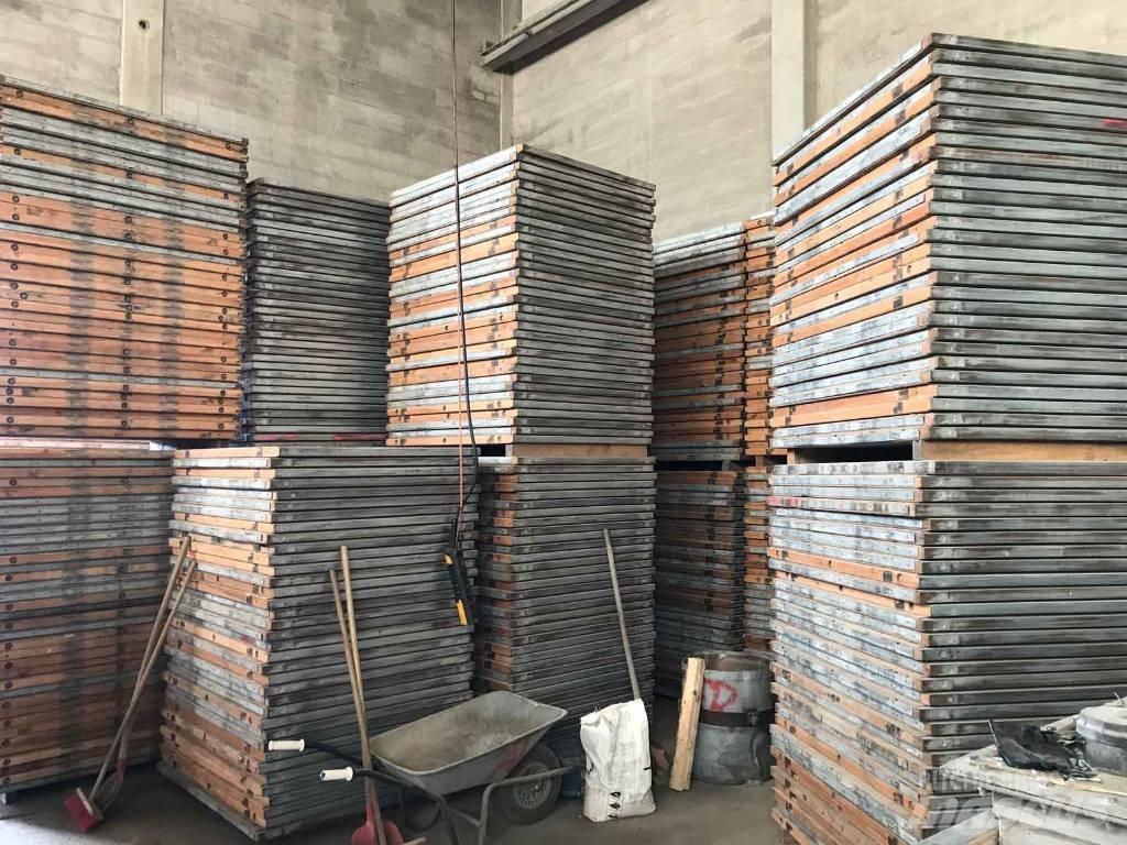 Henke Variant Concrete Block Machines