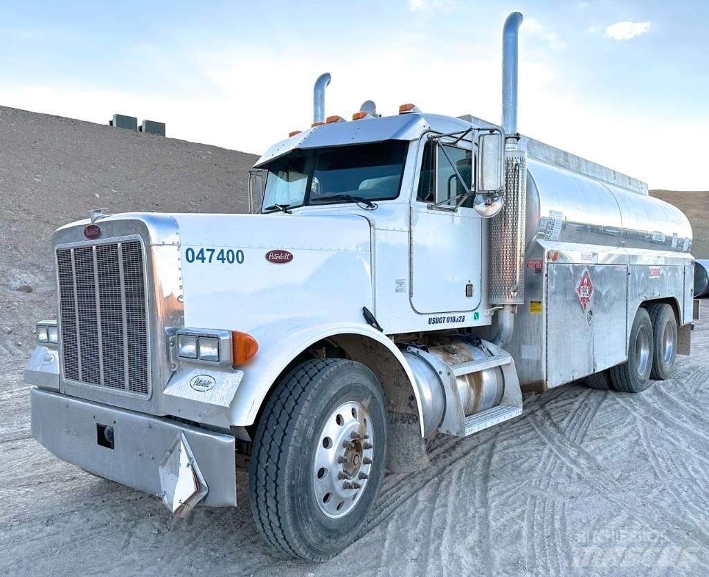 Peterbilt 000 Tank Trucks