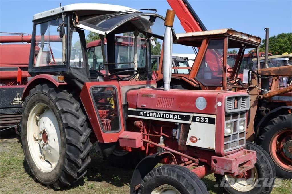 Case IH 733 Tractors