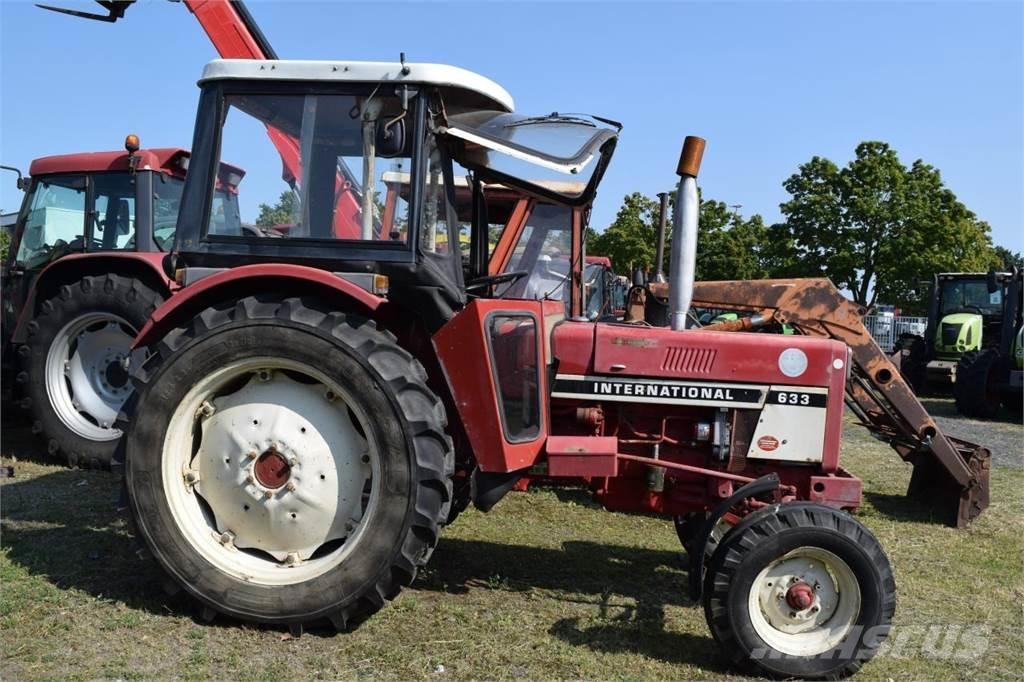Case IH 733 Tractors