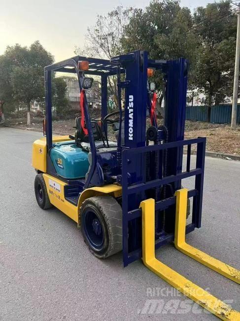 Komatsu FD 30 T-14 Diesel Forklifts
