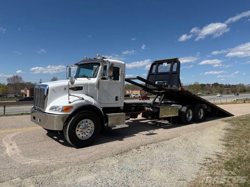 Peterbilt 348 Tow Trucks / Wreckers