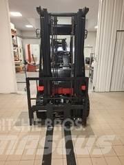 Manitou MI25D Rough Terrain Trucks