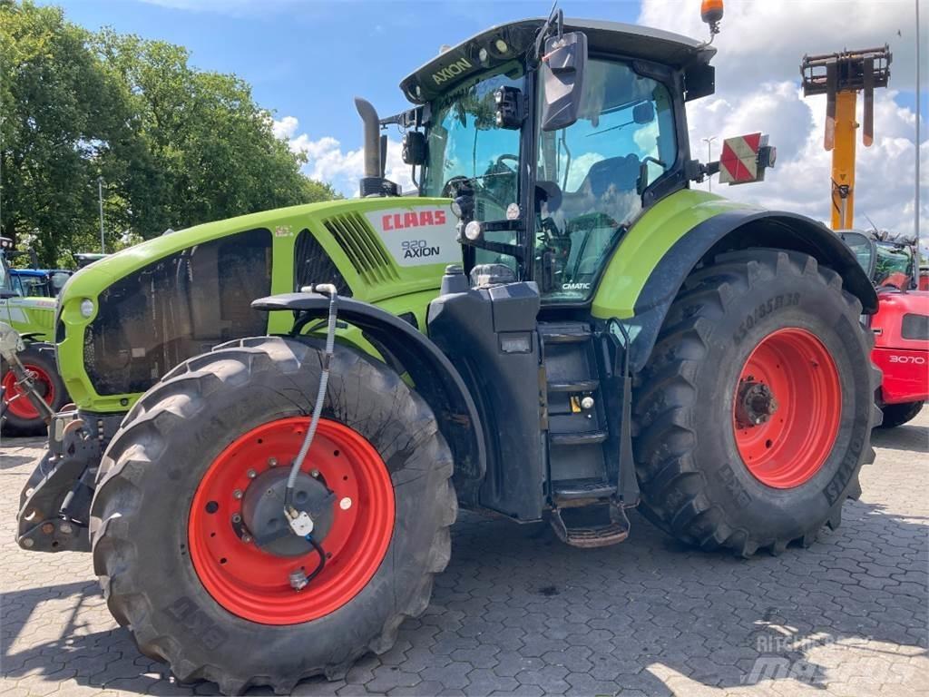 CLAAS Axion 920 Tractors