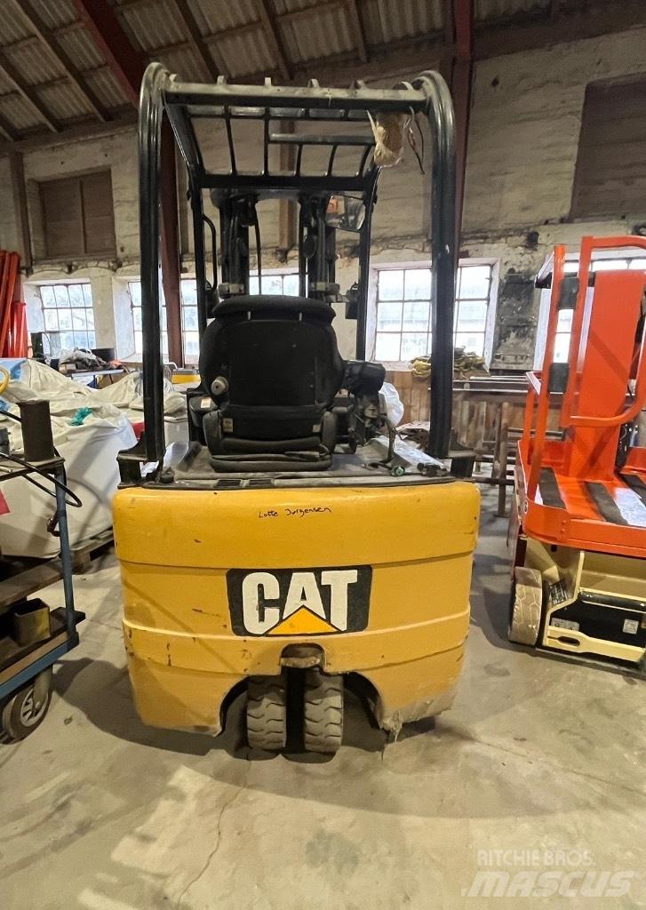 CAT EP 16 Electric Forklifts