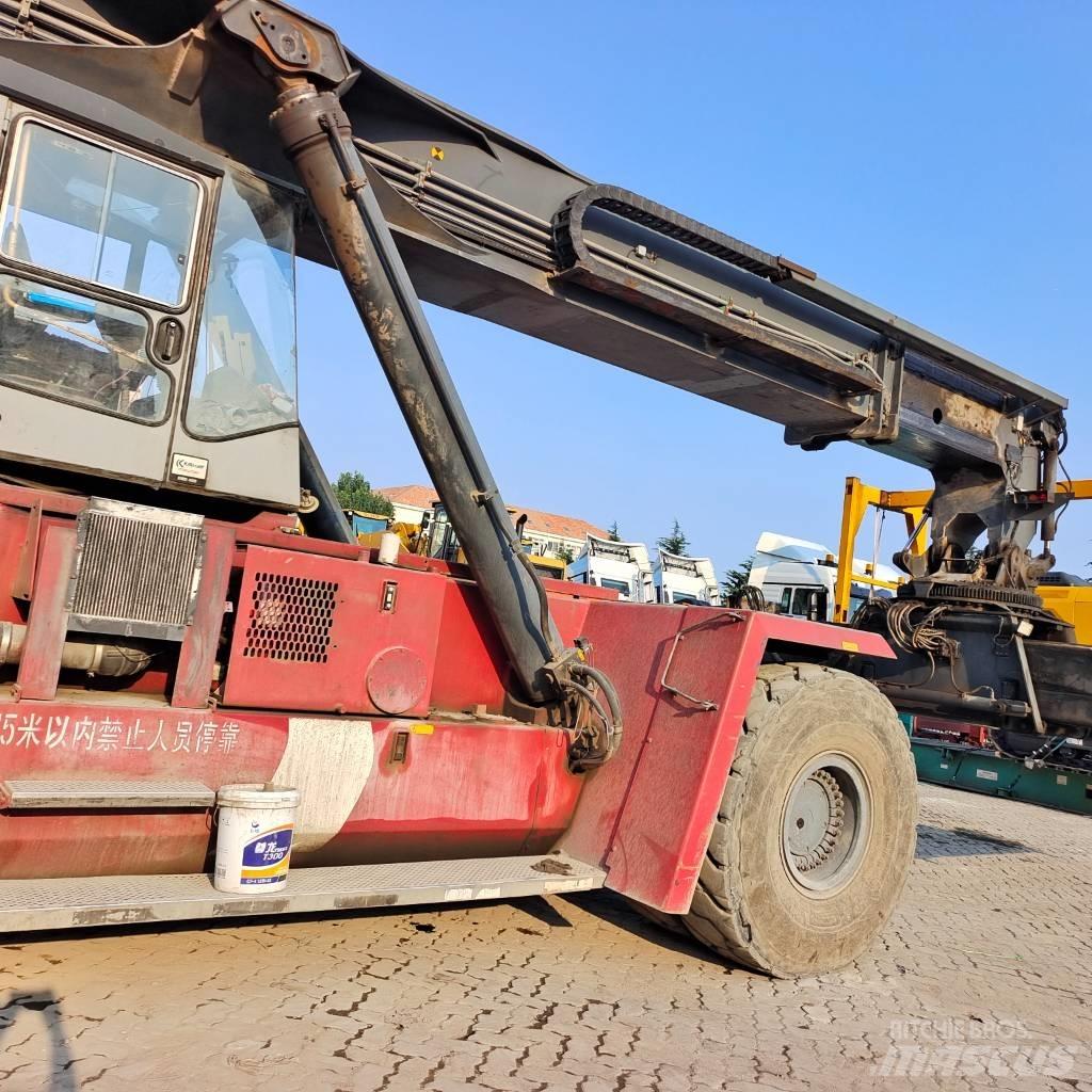 Kalmar DRD450 Reach Stackers