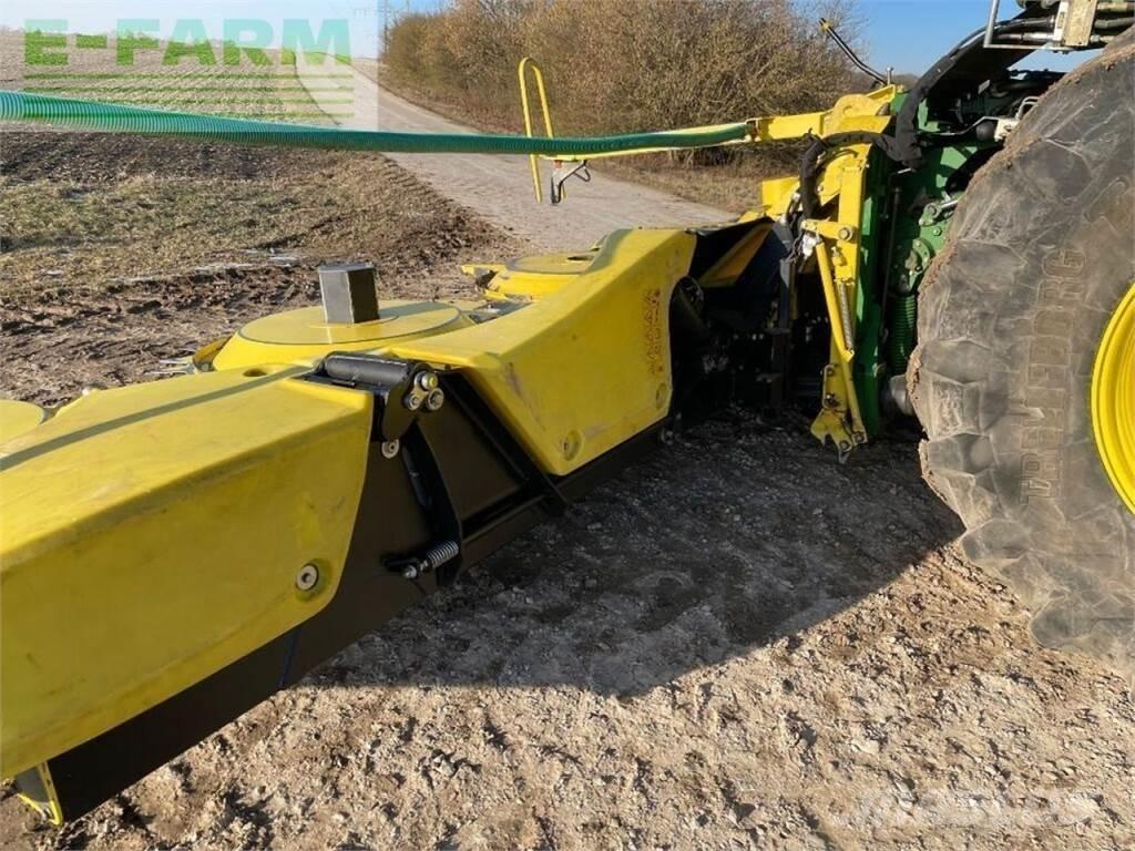 John Deere 8700i Self-propelled foragers