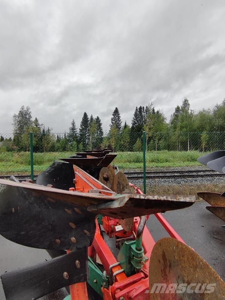 Kverneland EG85 Reversible ploughs