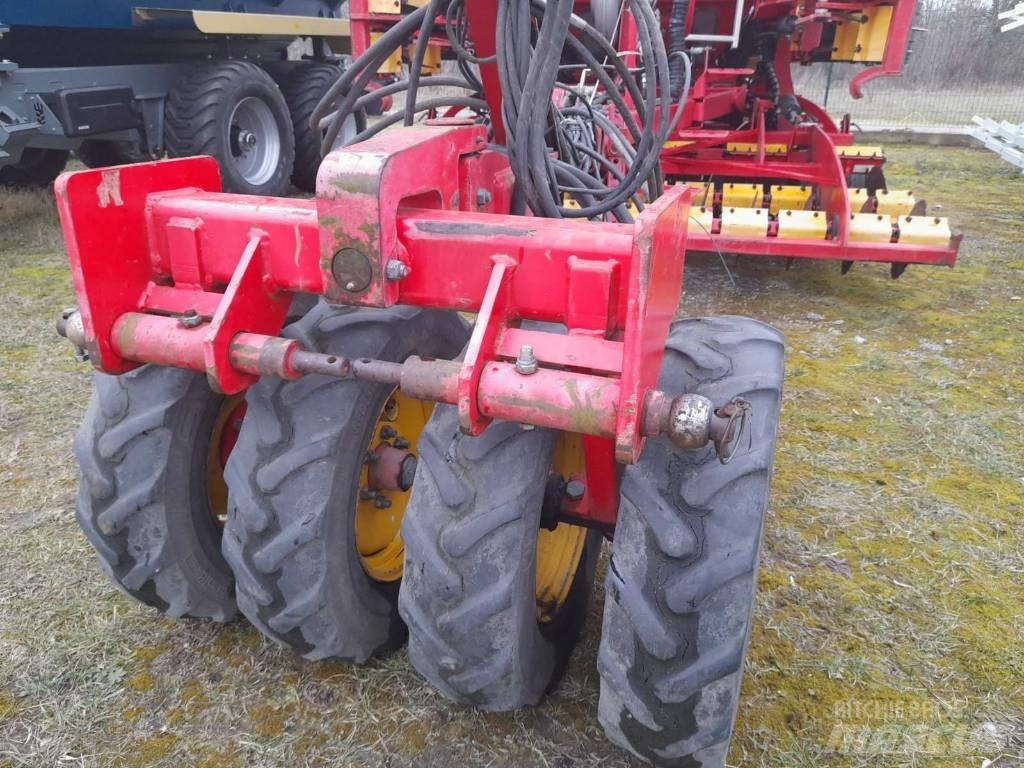 Väderstad RapidA600S Farm Drills