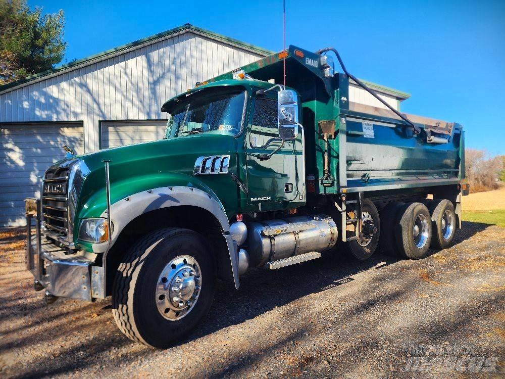 Mack CTP 713 B Dump Trucks