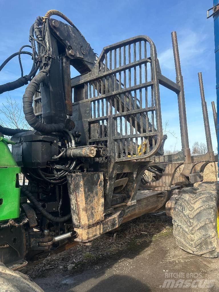 John Deere 1010 E Forwarders