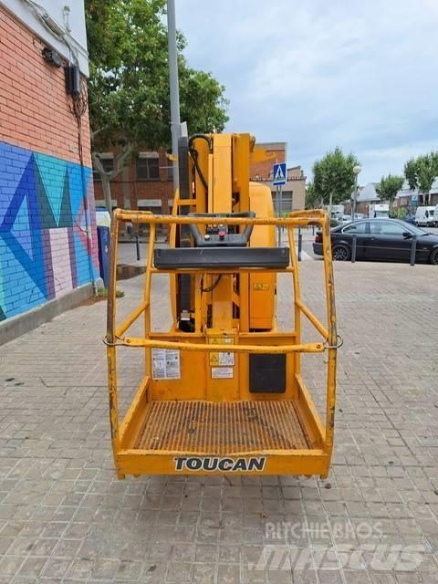JLG Toucan 10 E Vertical mast lifts