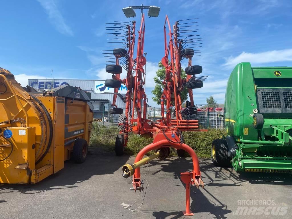 Kuhn GA 7501 Swathers \ Windrowers