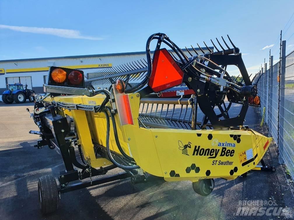 Honey Bee ST21 Swathers/ Windrowers