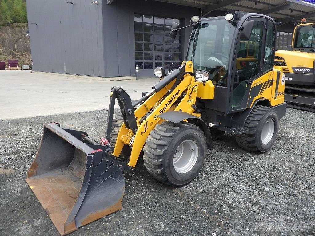 Schäffer 2445 S Wheel Loaders