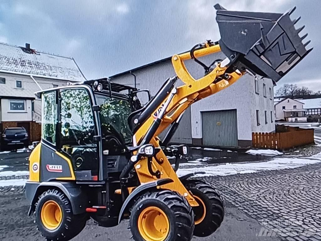 XCMG XC908 Skid Steer Loaders
