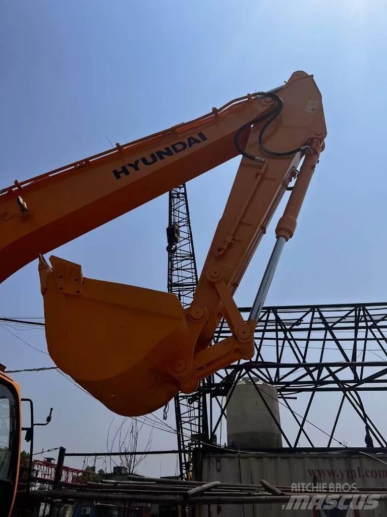 Hyundai 210w-9 Wheeled Excavators