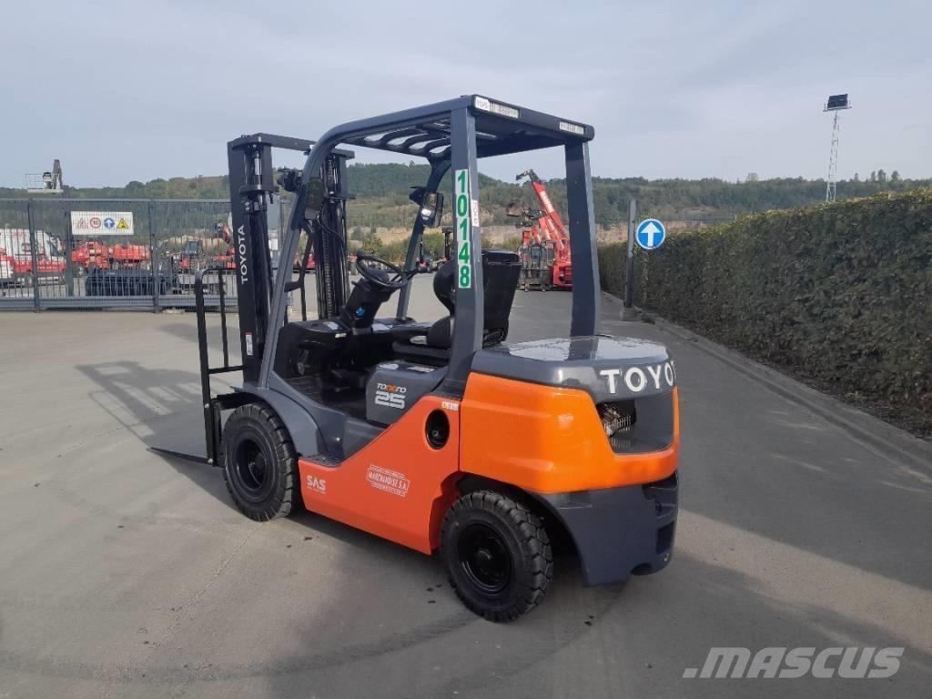 Toyota 52-8 FDF 25 Diesel Forklifts