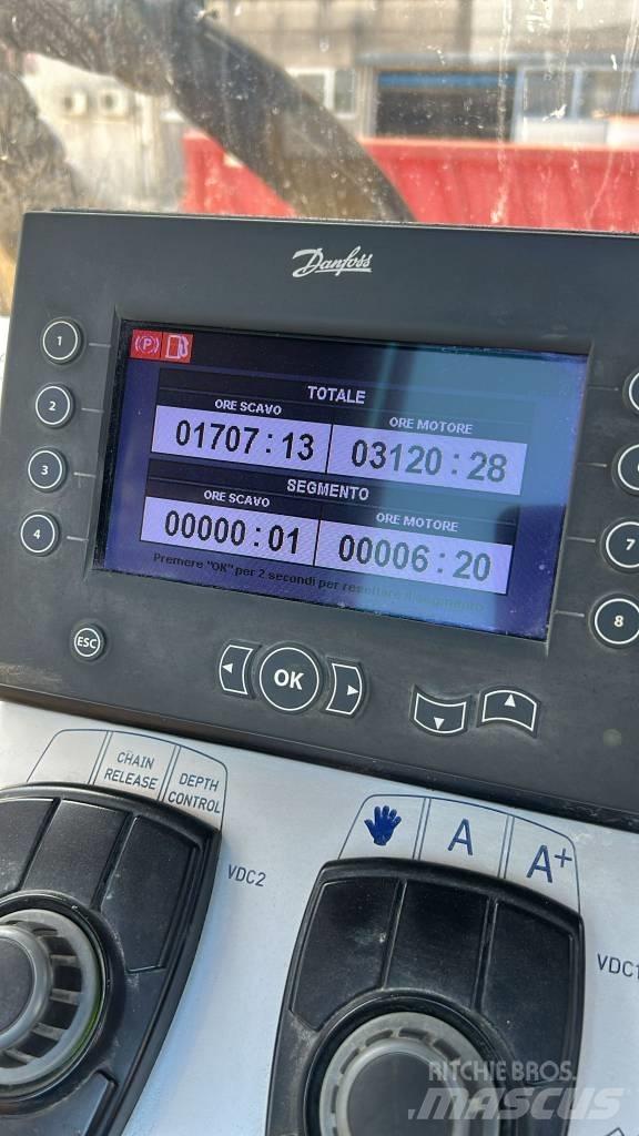 Tesmec 950 Trenchers