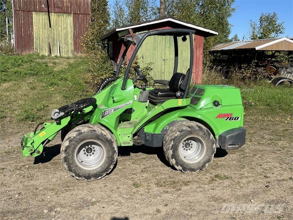 Avant 760i Mini Loader