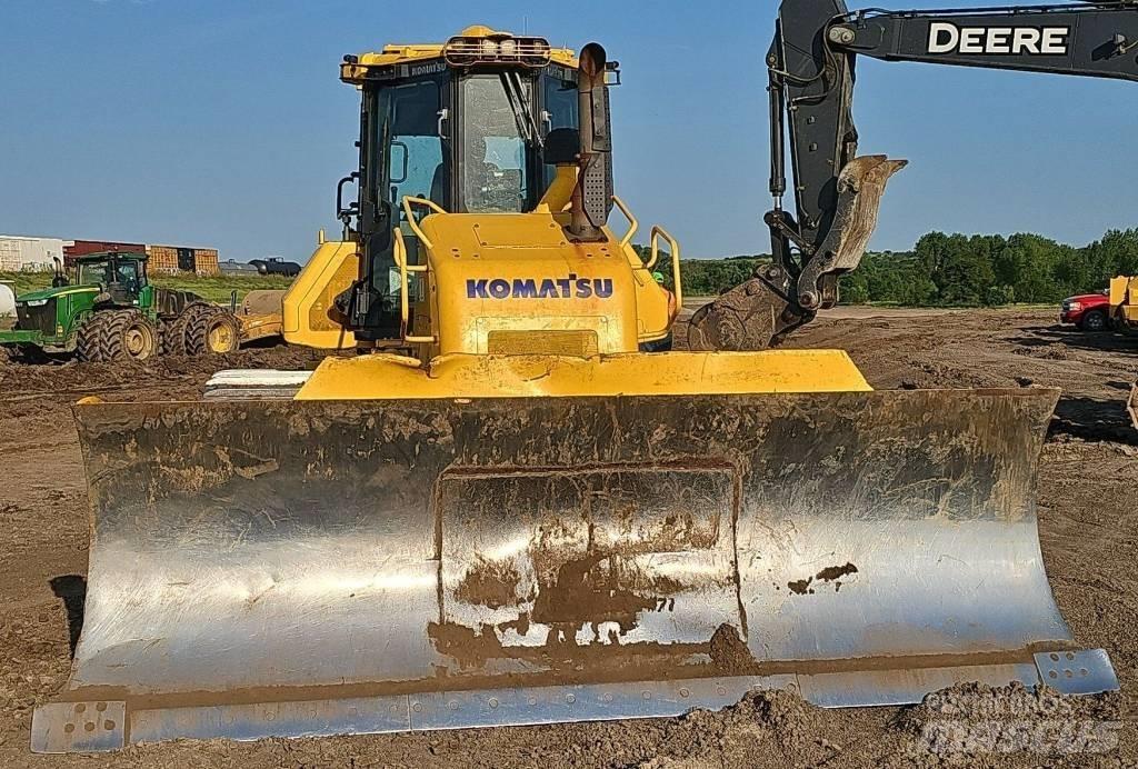 Komatsu D 71 PXI-24 Crawler dozers