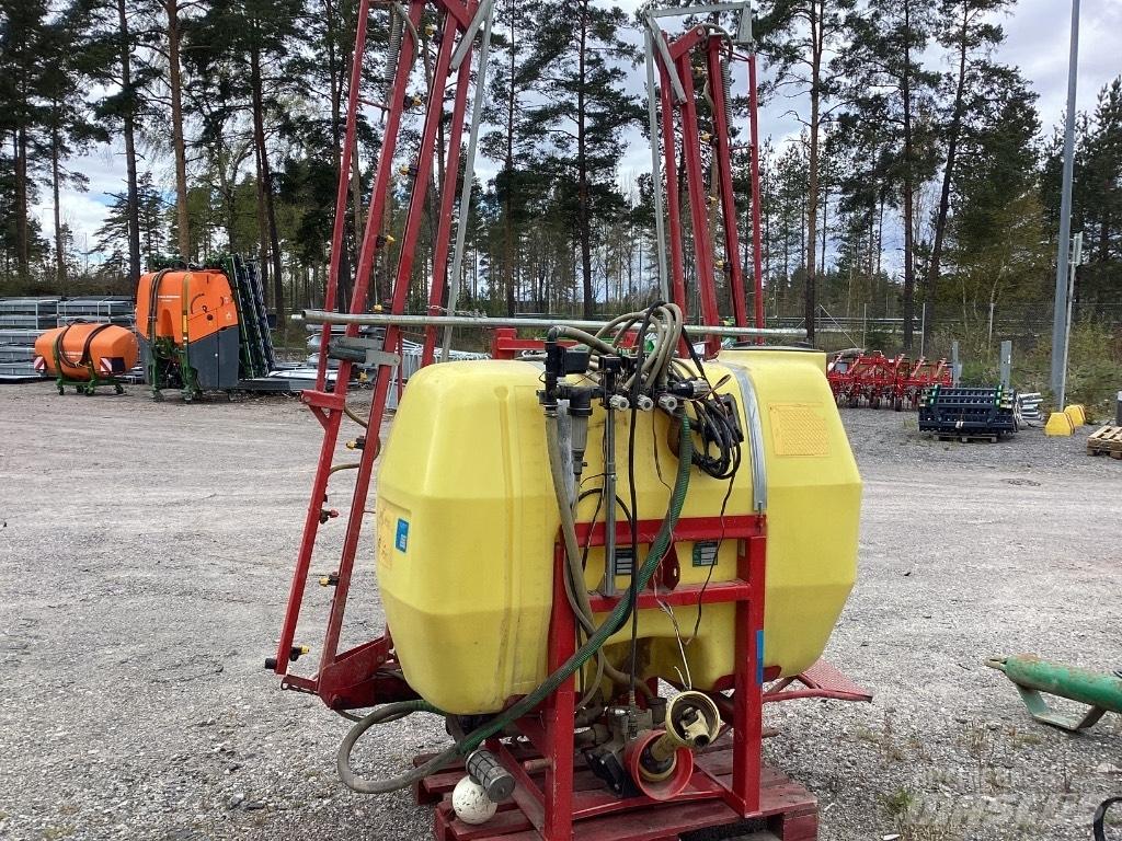 Kasi 3/1000 Mounted sprayers