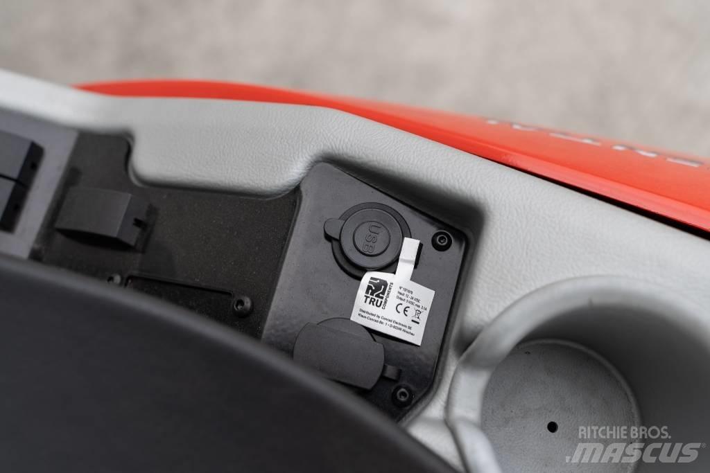 Manitou MLA 3-25HC Mini Loader
